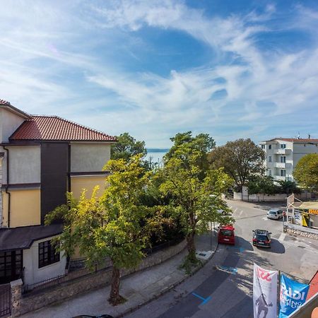 Apartment Riky Crikvenica Exterior foto